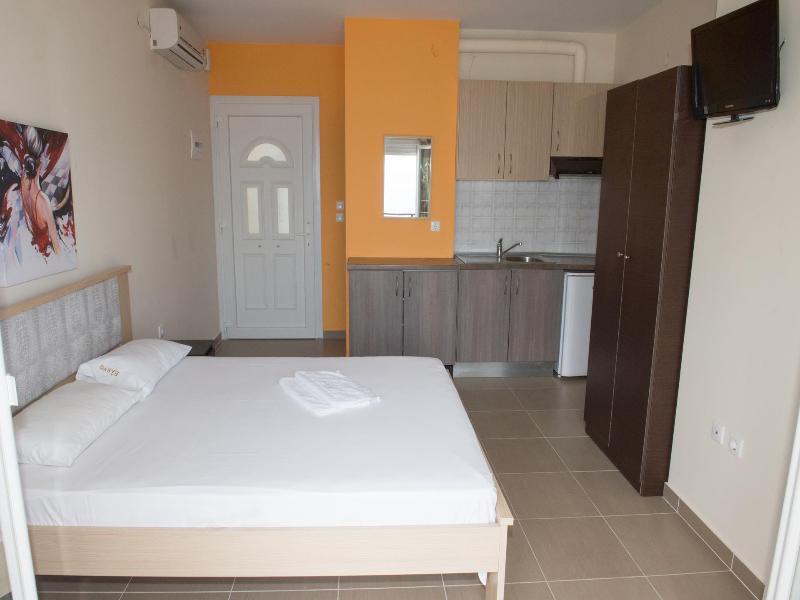 Rooms Elena Nea Poteidaia Luaran gambar