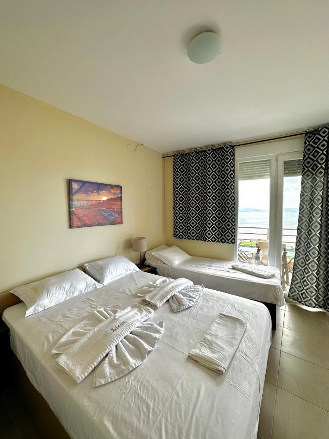Rooms Elena Nea Poteidaia Luaran gambar